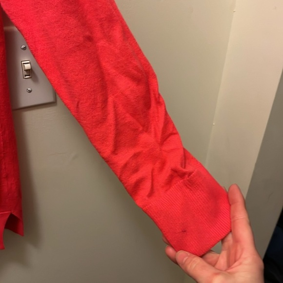 GAP red basic women’s cardigan size Large - Picture 4 of 7